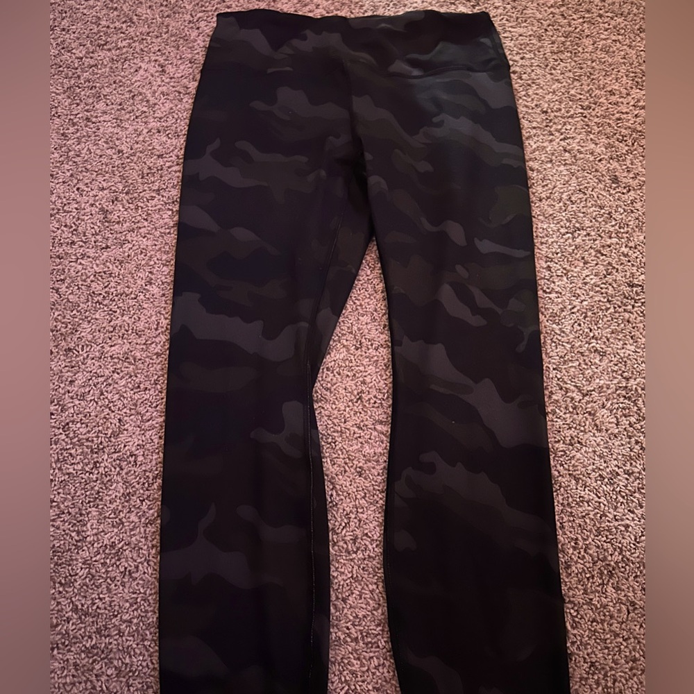 Camo colored leggings